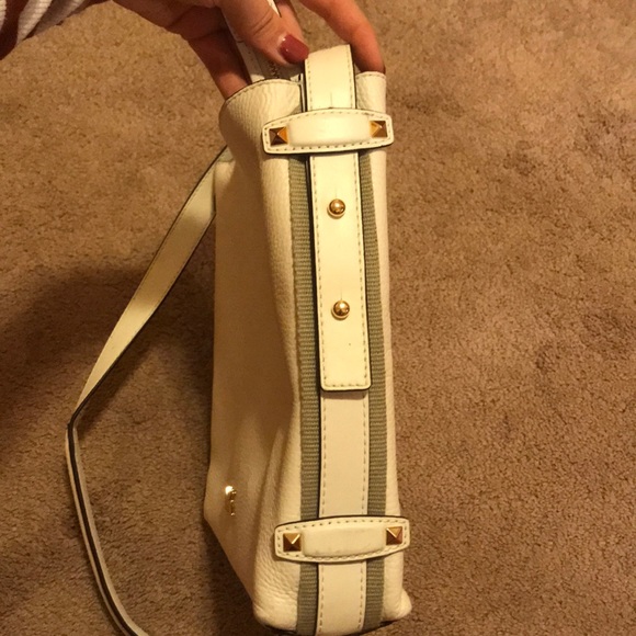 Michael Kors - White crossbody bag w/ gold accents - Picture 7 of 8